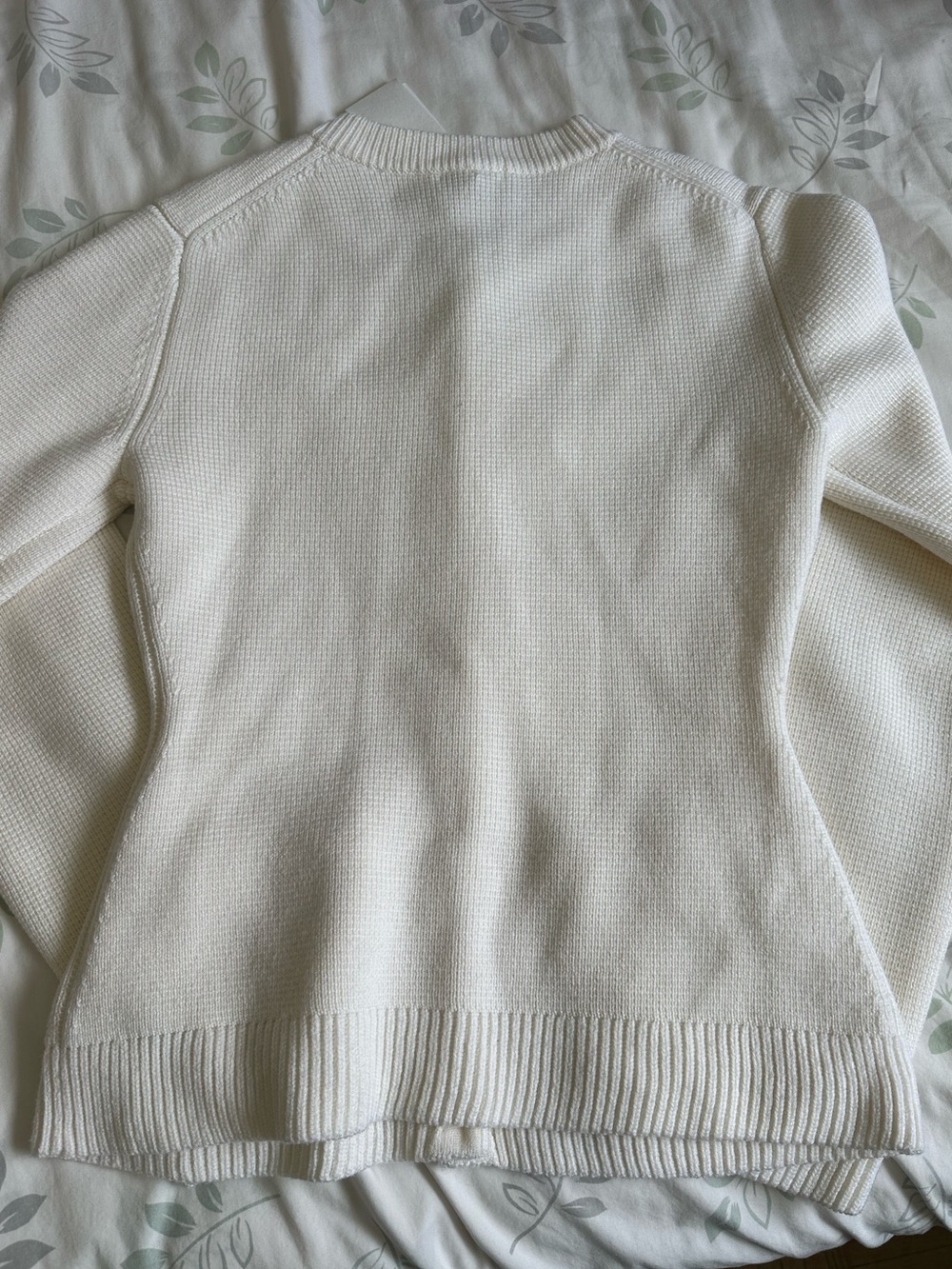 NWT - Aritzia Babaton Meraki Merino Wool Cardigan - Avorio - Small *Small Hole* - Picture 9 of 9